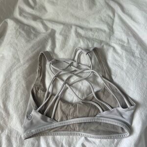lululemon athletica Women's Light Gray Strappy Sports Bra